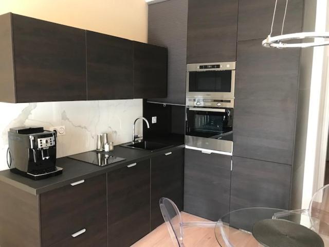 Lazare Maison De Maitre , Appartements De Standing Avec Parking Privatif A Seulement 7 Minutes A Pied Du Centre Historique De Beziers Ngoại thất bức ảnh