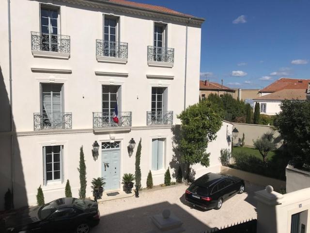 Lazare Maison De Maitre , Appartements De Standing Avec Parking Privatif A Seulement 7 Minutes A Pied Du Centre Historique De Beziers Ngoại thất bức ảnh